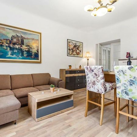Apartman Villa Carolina Rijeka Dış mekan fotoğraf