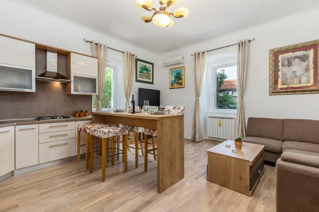 Apartman Villa Carolina Rijeka Dış mekan fotoğraf