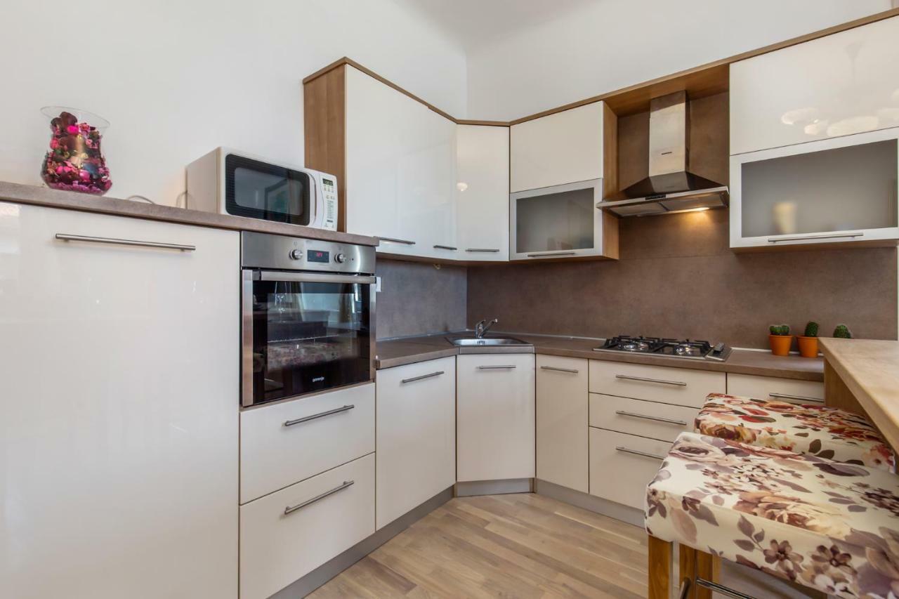 Apartman Villa Carolina Rijeka Dış mekan fotoğraf