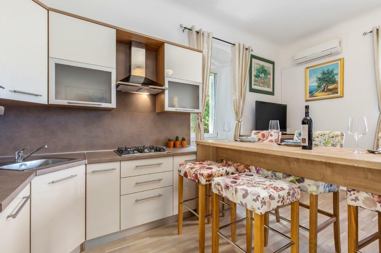 Apartman Villa Carolina Rijeka Dış mekan fotoğraf