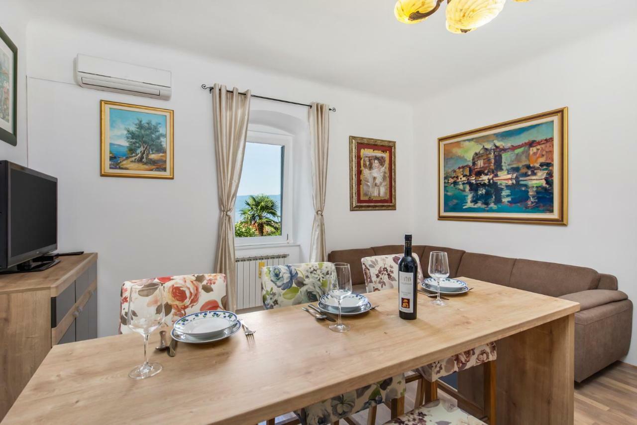 Apartman Villa Carolina Rijeka Dış mekan fotoğraf